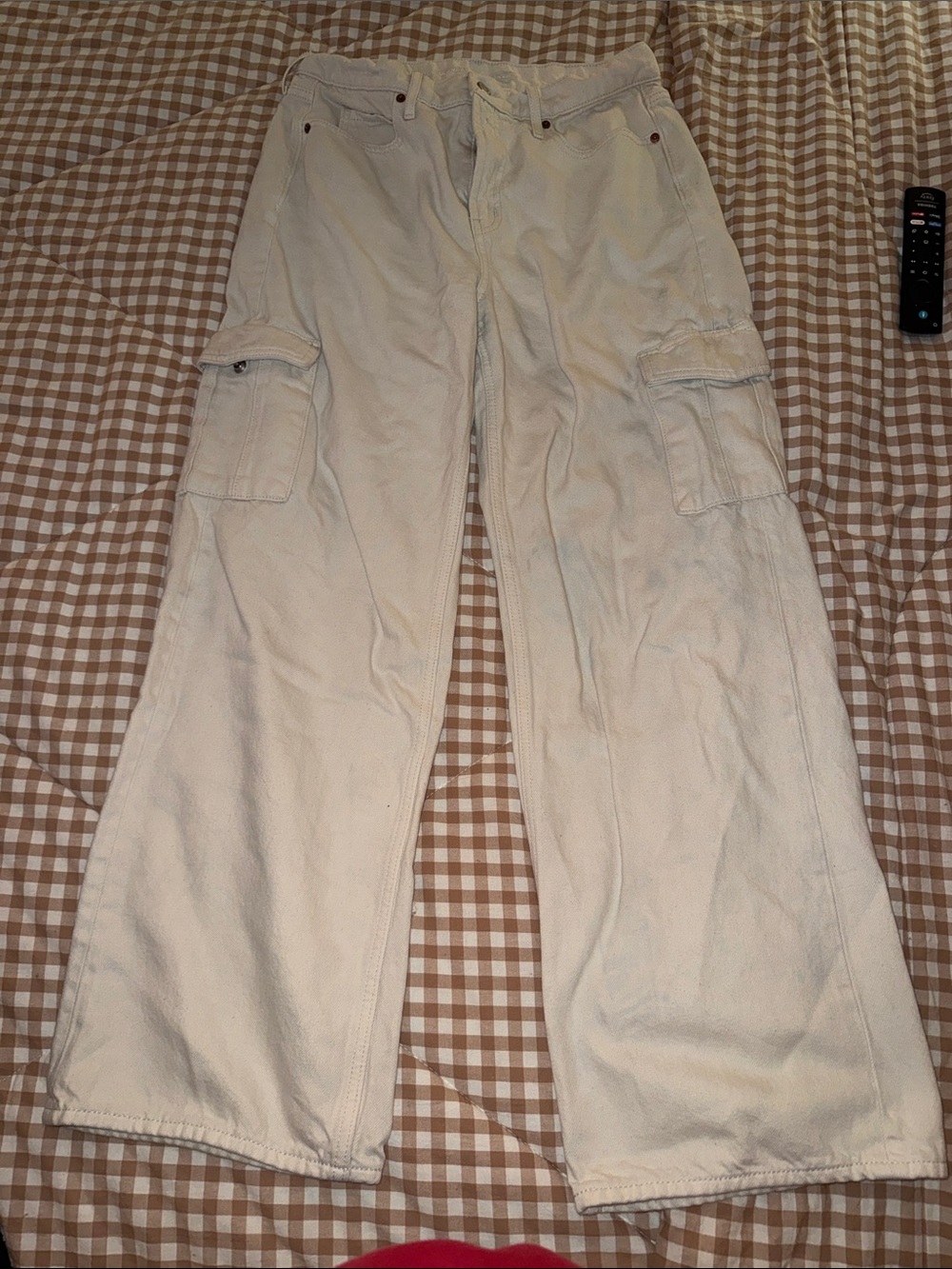 Old Navy Women’s Light Beige Cargo Pants - Utility Pockets